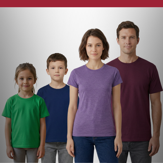 Vīrietis, sieviete un bērni uzvilkuši dažādas krāsas t-kreklus